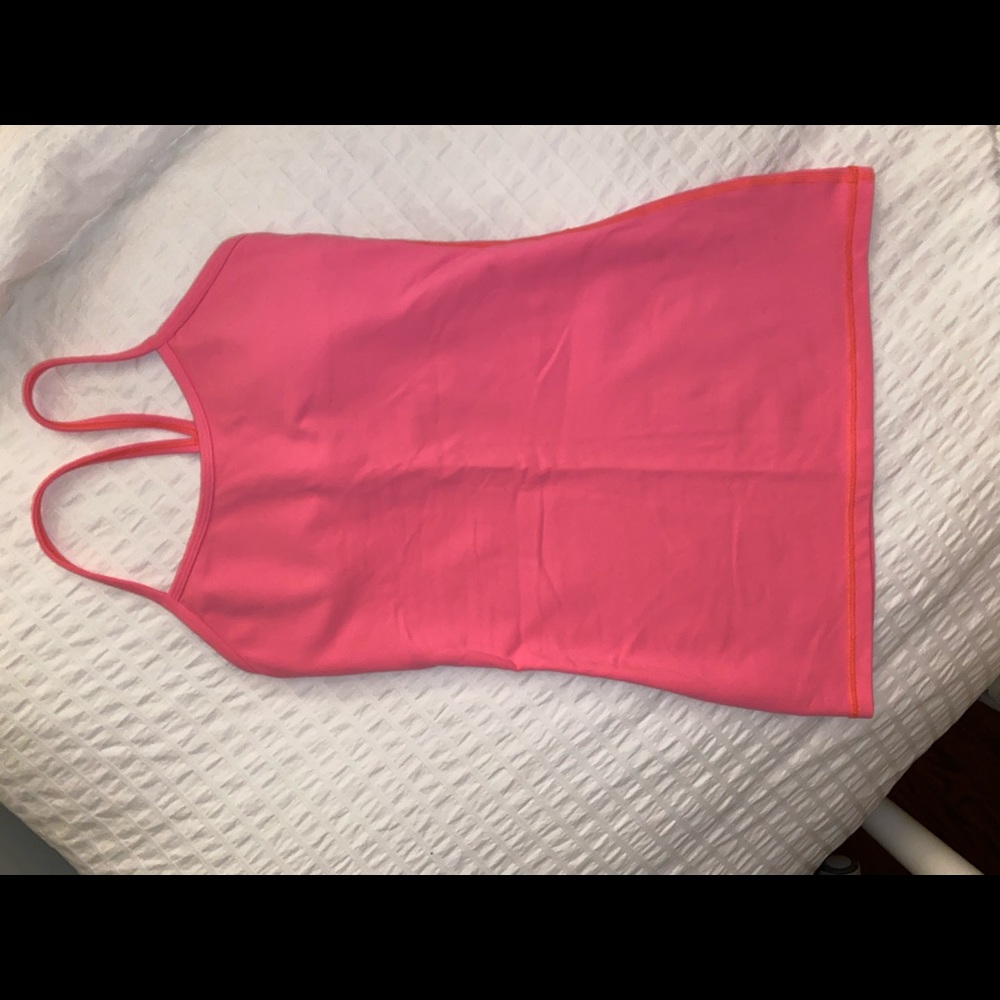 Lululemon tank